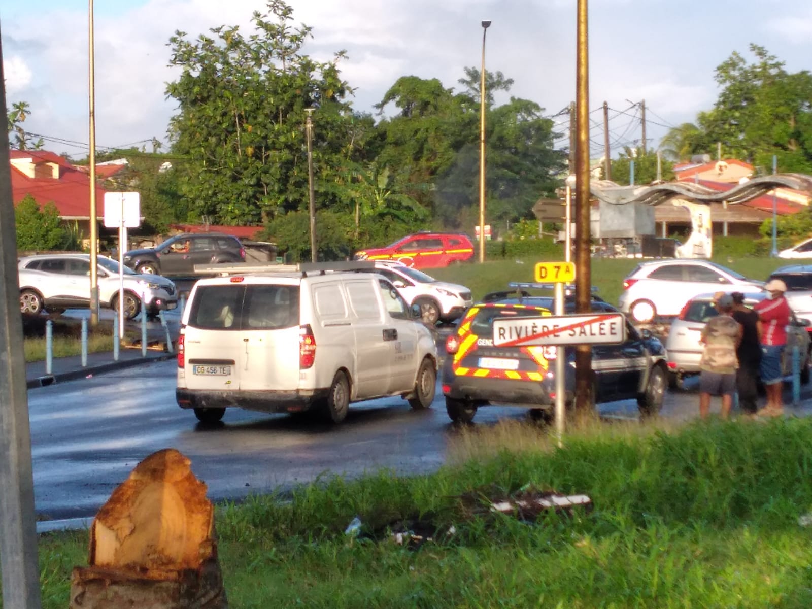 Des barrages libérés par les gendarmes mais encore des difficultés sur